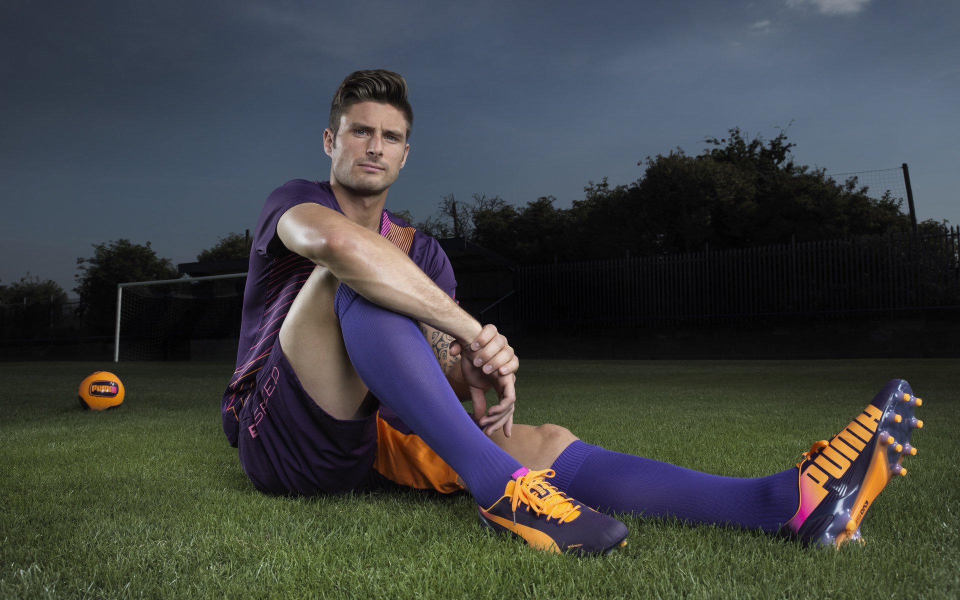 爱游戏全站注册-克罗地亚铁卫梅开二度，助球队轻松晋级，克罗地亚 队